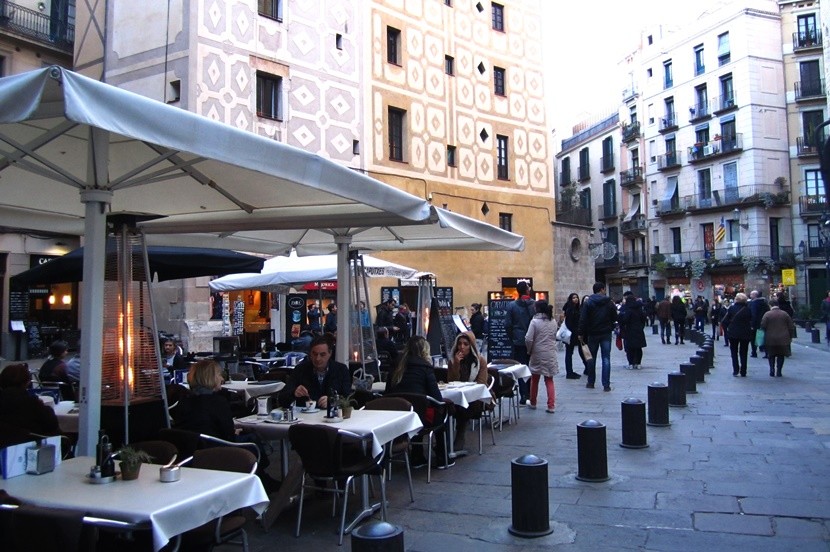 Check out one of the many restaurants in Barcelona's El Born neighborhood.
