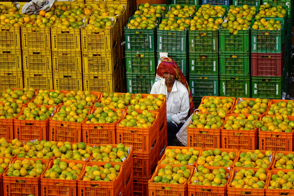 A mango seller in Hyderabad. Pic: Rajesh_India/flickr