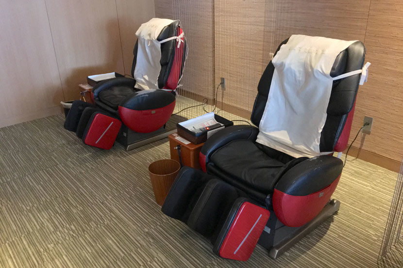 Terrible dilemma: Sake or massage chair (or one, then the other).