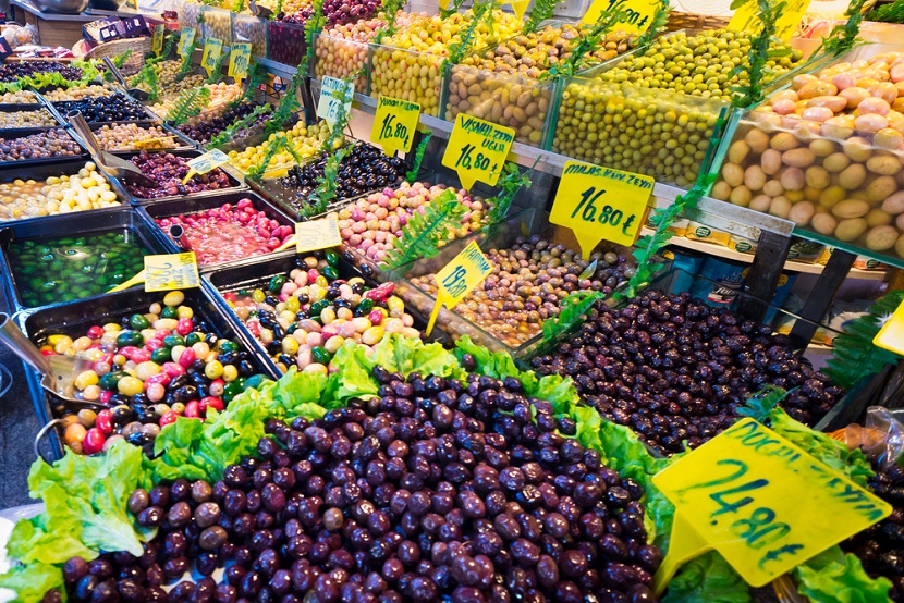 Kadiköy's fascinating produce market. Image courtesy of Shutterstock.
