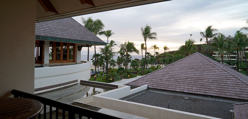 Maui-lobbyview