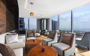 the-westin-singapore-executive-club-lounge-with-view-300x185.jpg