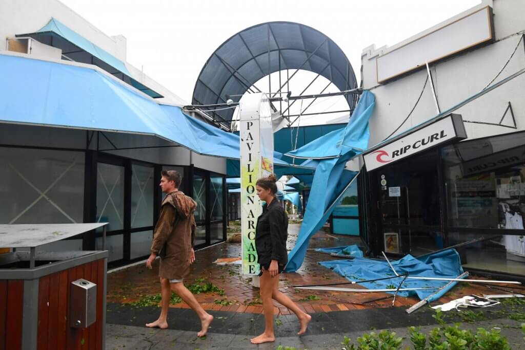Cyclone in north Australia a blow to tourism  