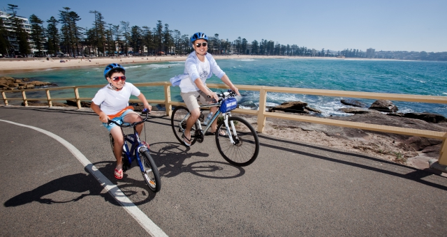 chinese-tourists-sydney-cycling.jpg