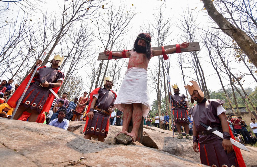 In pictures: Celebrating Easter across Asia  In pictures: Celebrating Easter across Asia  In pictures: Celebrating Easter across Asia  