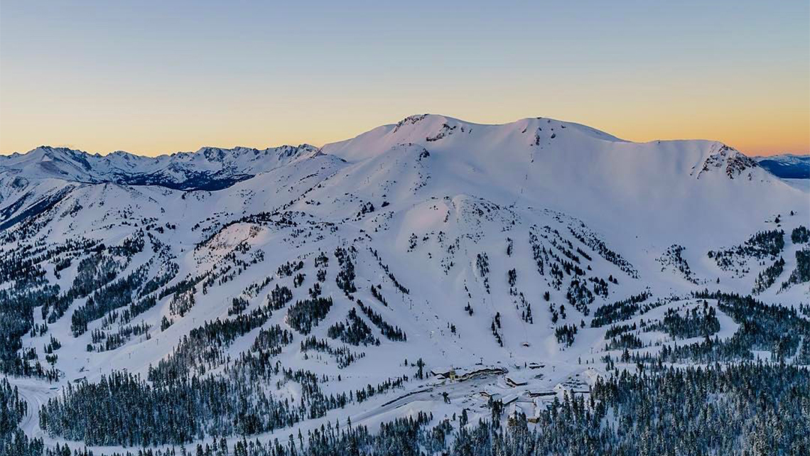 Aspen Skiing Co. and KSL Capital partners agreed in April 2017 to acquire Mammoth Resorts, including its namesake California ski resort (above), from Starwood Capital Group.