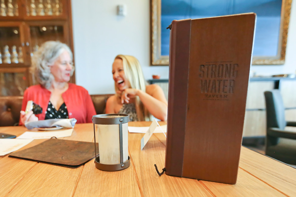 Strong Water Tavern, Sapphire Falls Hotel
