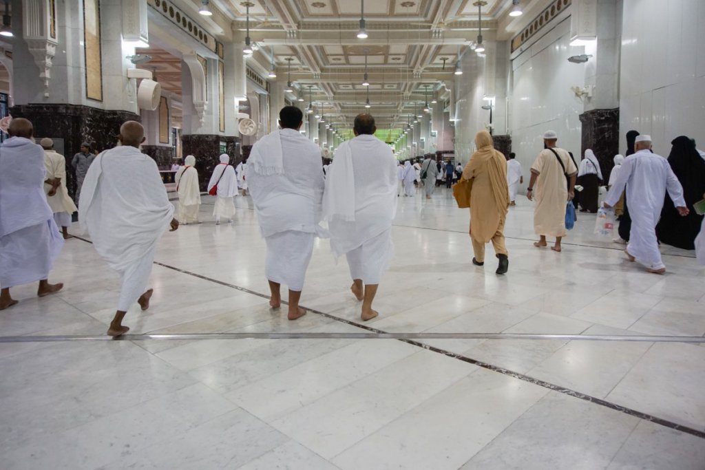 Pakistan airline seeks to help Mecca-bound passengers stuck in Qatar  