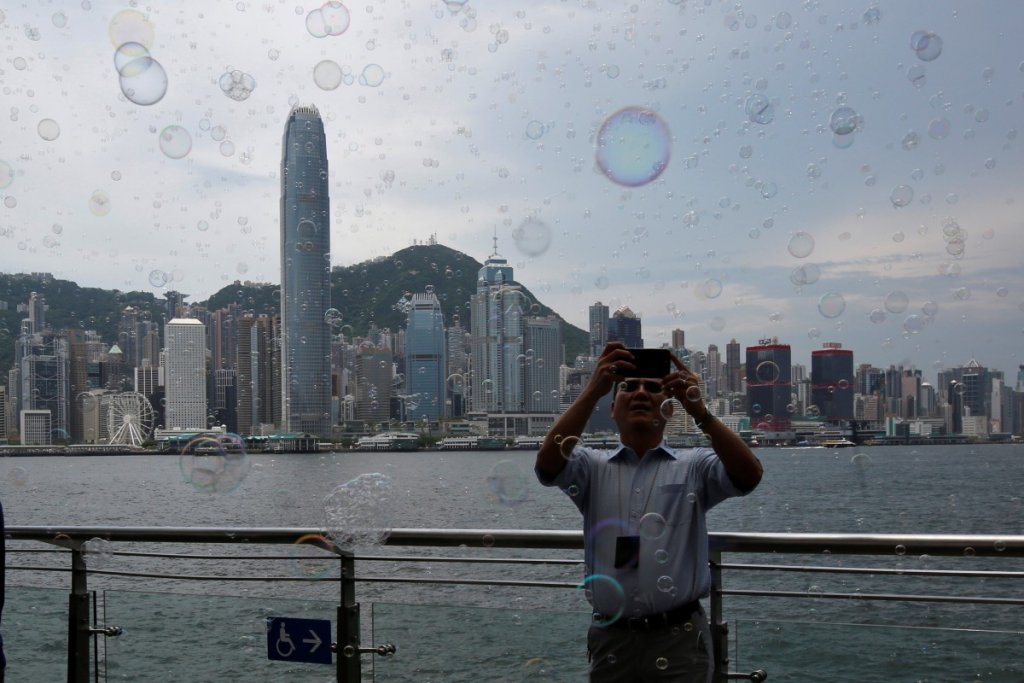 In pictures: Bubbles cascade down Hong Kong’s harbor in public art exhibition  In pictures: Bubbles cascade down Hong Kong’s harbor in public art exhibition  In pictures: Bubbles cascade down Hong Kong’s harbor in public art exhibition  In pictures: Bubbles cascade down Hong Kong’s harbor in public art exhibition  In pictures: Bubbles cascade down Hong Kong’s harbor in public art exhibition  