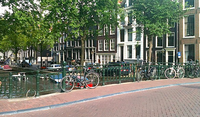 overlooked residential area in amsterdam - jordaan