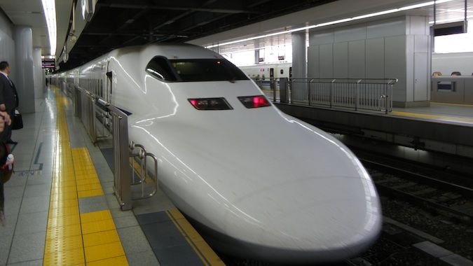 fast bullet trains in japan