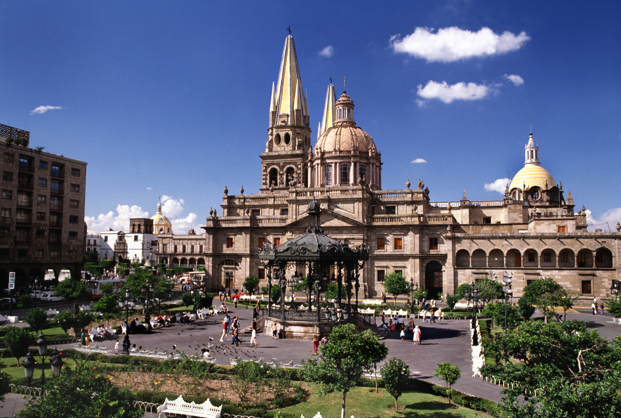 Guadalajara, Mexico --- Cathedral of Guadalajara and Plaza de la Armas --- Image by © Danny Lehman/Corbis